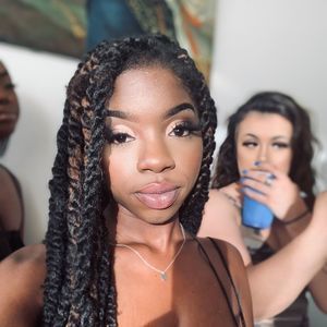 Meet your Posher, Bianca